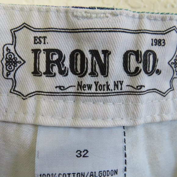 Iron Co.* Men's 2" Belt Loop Multipocketed Plaid Flat Front Shorts~ Size 32 - Picture 3 of 12